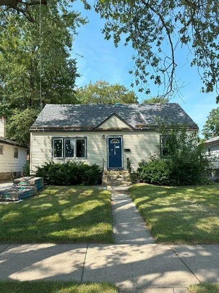 Current exterior source image for 18018 S. Park Ave